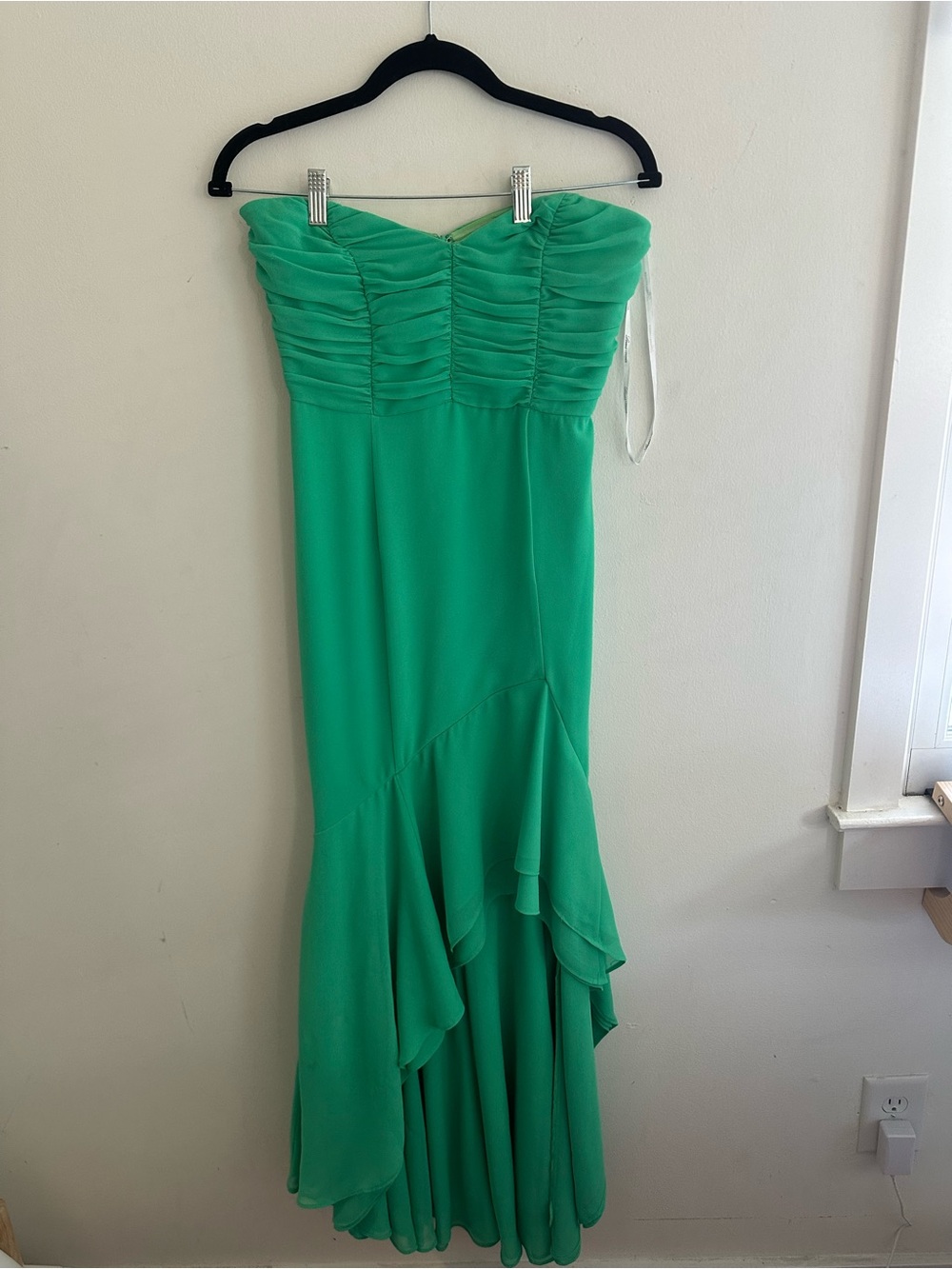 Lovers & Friends Strapless Green Ruffled midi dress